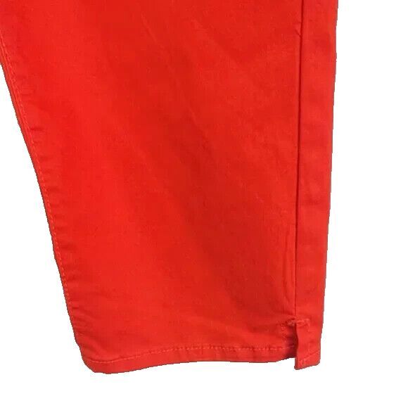 New Woman's Capri Pants by Roselyn Sanchez Size 10 Color Cherry Tomato - Picture 5 of 8